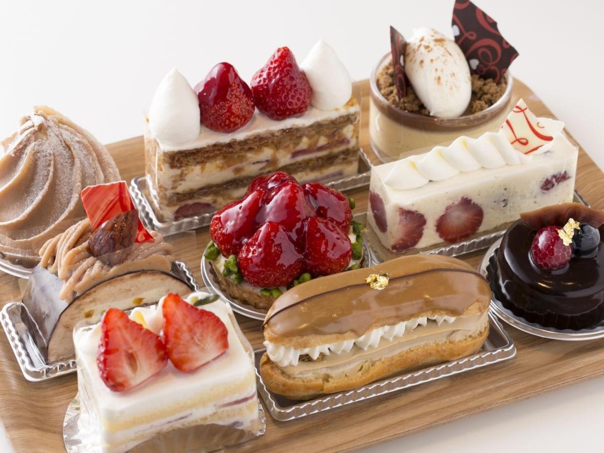Hotel Nikko Fukuoka Φουκουόκα Εξωτερικό φωτογραφία A selection of Japanese sweets