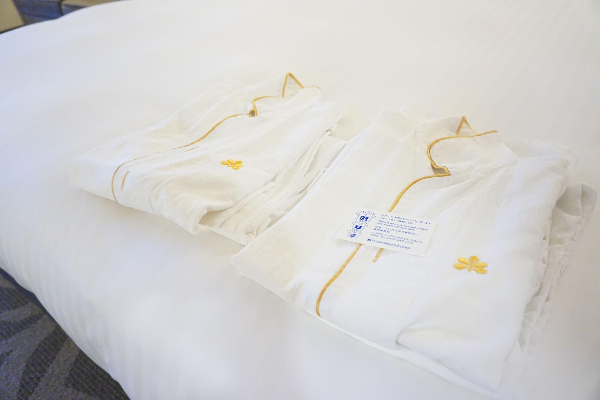 Hotel Nikko Fukuoka Φουκουόκα Εξωτερικό φωτογραφία A cleanroom smock